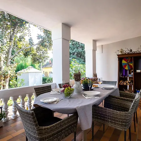 Treasure Of The Past With Whirlpool - Happy Holiday home