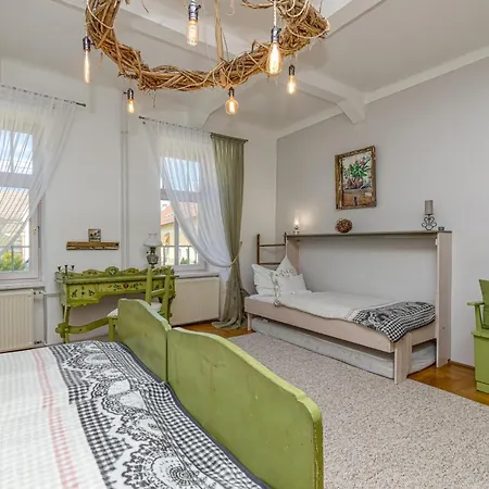 Hébergement de vacances Treasure Of The Past With Whirlpool - Happy Balatonrendes