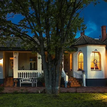 Treasure Of The Past With Whirlpool - Happy Balatonrendes