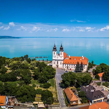 Treasure Of The Past With Whirlpool - Happy Balatonrendes