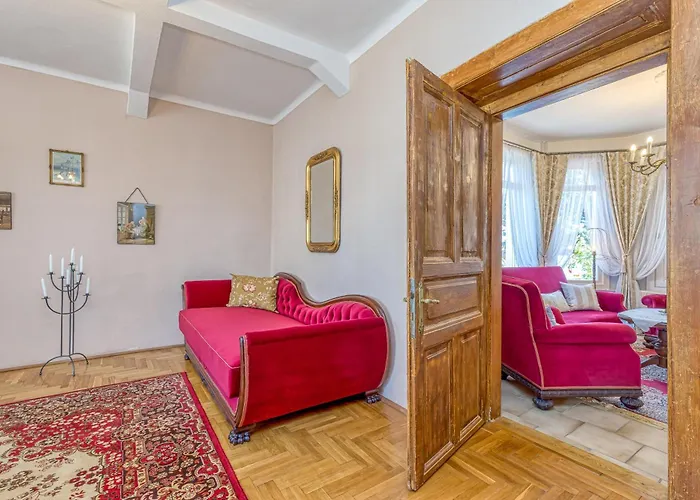 Treasure Of The Past - Happy Balatonrendes